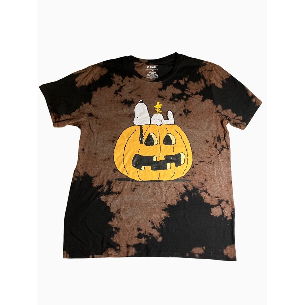 Peanuts Halloween Snoopy Woodstock Pumpkin Bleached T-Shirt M